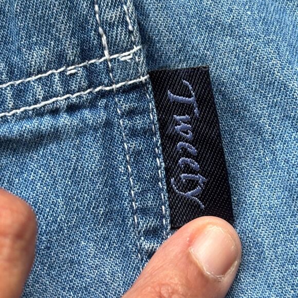 Looney Tunes Vintage Y2K Tweety Bird Sleeveless Denim Button Up Woman's Size 24W - Picture 7 of 9